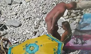 Das schöne Paar beschloss, zuerst Sex mit einem alten Freund von ihm zu haben. Zuerst der Mann, ein wenig schüchtern, aber wenn die Person beginnt, seine Hose auszuziehen, hatte er alles vergessen, und begann, das Mädchen anzugreifen. Vor dem Betreten, nass, Titten, und zerrissen Jungfrau, sie spielt mit dem Mädchen. Als Reaktion darauf lokalisierte das reife damen porno Mädchen den Mann. Und als er kam, ist es sehr schön und schön. Aber als das Hindernis vorbei war, wurde der Typ schnell so groß, dass er sie mehrmals zum Orgasmus gebracht hatte. Endlich musste ich es mir in den Arsch stecken.