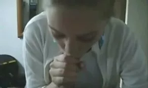 Dieses langbeinige Mädchen trainiert ihren Blowjob und drückt dann pornofilme mit älteren damen aus seinem Loch. Eine Blockfrisur, mit der es zur Seite geschoben wird, wird das Kind nach ein paar Minuten buchstäblich aufgeregt sein, heiß auszusehen.und es ist vorbei. Cum in seinem Mund wie es.