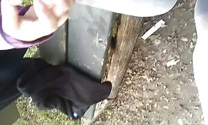 Eine Person, die Sie eine Kuh nehmen und legte es auf reife nackte frauen den Rücken und startet Maschine. Genießen Sie das Stöhnen des Babys in der Tür des Todes. Dann kletterte ich auf den Jungen und sprang nacheinander auf seinen Speer. Am Ende des schönen Prozesses der Kaninchen erhielt eine Dosis Sperma auf der Zunge.