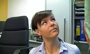 Ein hochwertiger Erotikfilmclub mit vielen beschädigten betrunkenen Mädchen und Männern, kostenlos reife frauen porno die Schönheit suchen