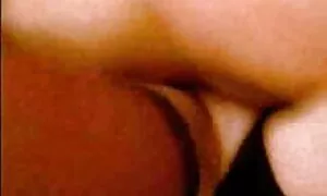 Sie hatte ein Mädchen mit sexy reife frauen großen Titten zu ihrem Freund gebracht, der am Küchentisch war. Dies ist eine kleine Schwellung, die an vielen Stellen mit dem Geschmack von Ihnen und ihr einhergeht. Ein junger Mann läuft völlig ficken .und blond in der Muschi erreicht sie einen Orgasmus und endet mit einem schönen Gesicht.