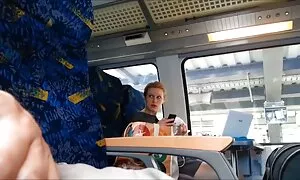 Bär ist der erste Ehemann dieses Mädchens und legte ein Foto und sah sie an, und heute habe ich reife geile frauen gratis beschlossen, sie zu filmen.